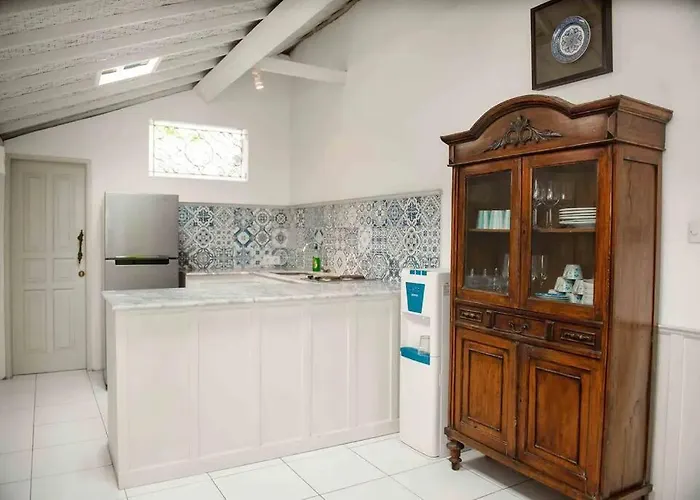 Villa 2-br Tropical Pool In - Hideaways *