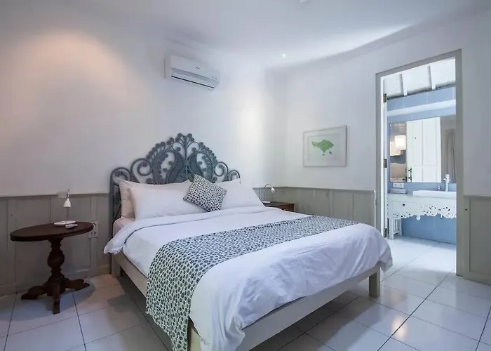 2-br Tropical Pool In - Hideaways Villa Seminyak