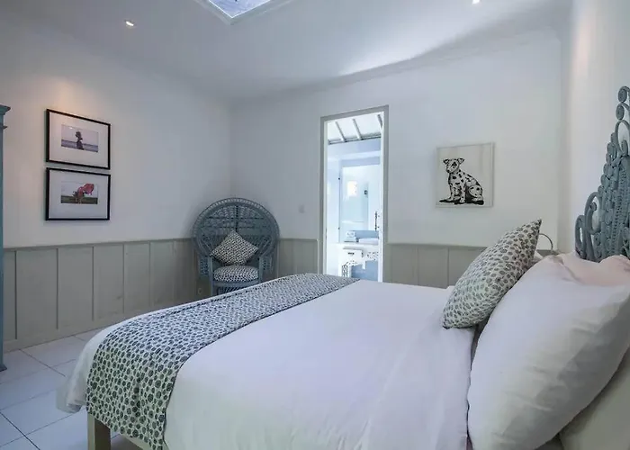 2-br Tropical Pool In - Hideaways Seminyak
